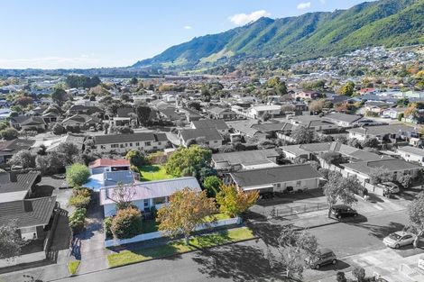 Photo of property in 8 Andrew Street, Waikanae, 5036