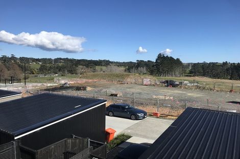 Photo of property in 14 Pukewhero Rise, Westgate, Auckland, 0614