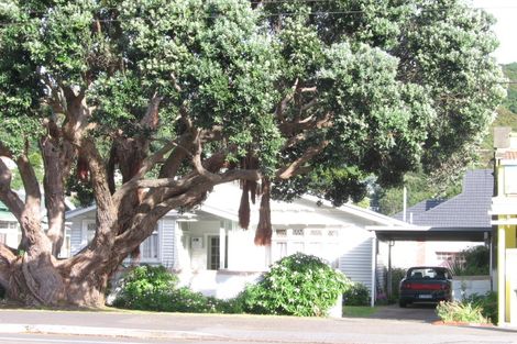 Photo of property in 222 The Parade, Island Bay, Wellington, 6023
