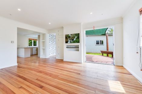 Photo of property in 20 Kiwi Avenue, Forest Lake, Hamilton, 3200