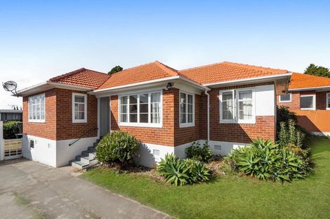 Photo of property in 213 Campbell Road, Greenlane, Auckland, 1061