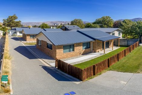 Photo of property in 48a Molyneux Avenue, Cromwell, 9310