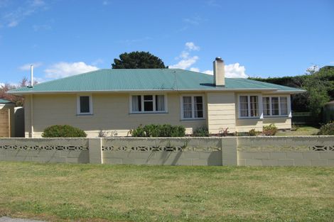 Photo of property in 22 Chamberlain Avenue, Amberley, 7481