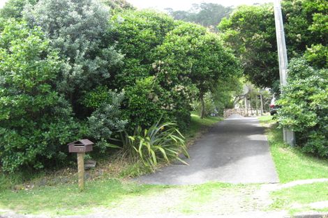 Photo of property in 30 Domain Crescent, Muriwai, Waimauku, 0881