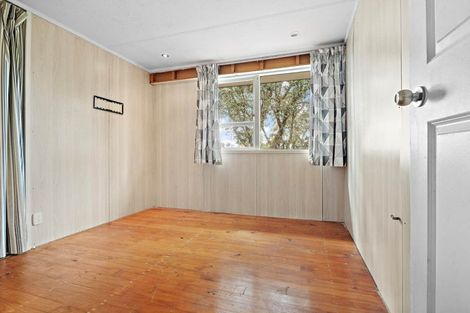 Photo of property in 3 Scott Road, Stanmore Bay, Whangaparaoa, 0932