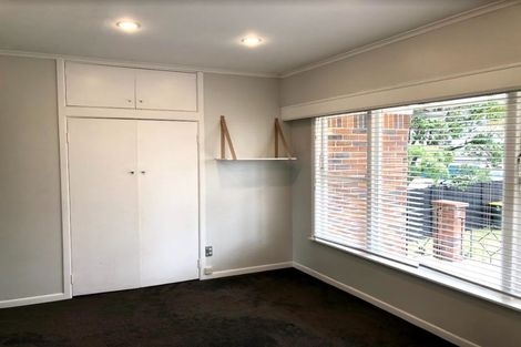 Photo of property in 25 Bradbury Road, Botany Downs, Auckland, 2010