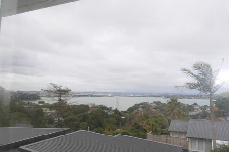 Photo of property in 2a Hoskins Avenue, Hillsborough, Auckland, 1042
