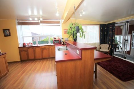 Photo of property in 27 Victoria Avenue, Dannevirke, 4930