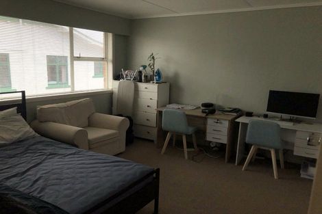 Photo of property in 25 Watson Street, Strandon, New Plymouth, 4312