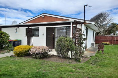 Photo of property in 2/122 Effingham Street, North New Brighton, Christchurch, 8083