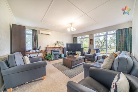Photo of property in 60 Thomas Street, Stokes Valley, Lower Hutt, 5019