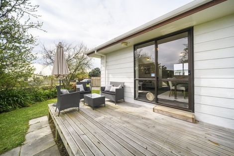 Photo of property in 34 Kowhai Street, Tokomaru, Palmerston North, 4474