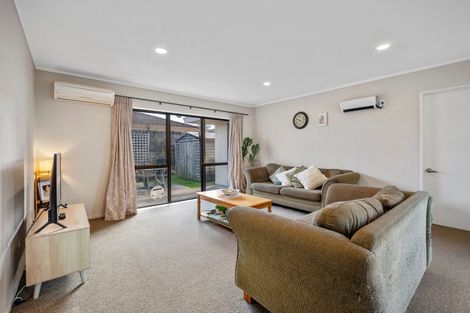 Photo of property in 2/57 Pemberton Crescent, Greerton, Tauranga, 3112