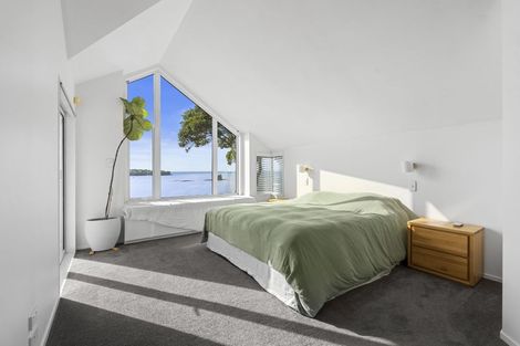 Photo of property in 95 Tiri Road, Tindalls Beach, Whangaparaoa, 0930