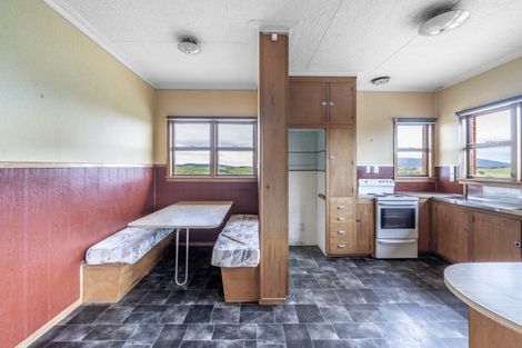 Photo of property in 2608 Ohai Clifden Highway, Eastern Bush, Otautau, 9682
