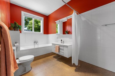 Photo of property in 180 Matsons Avenue, Papanui, Christchurch, 8053