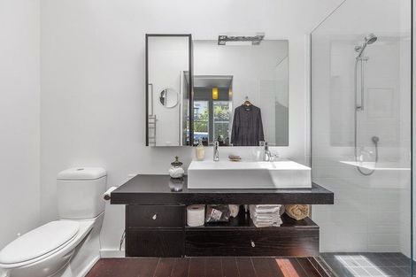 Photo of property in 55 Mitchell Street, Brooklyn, Wellington, 6021