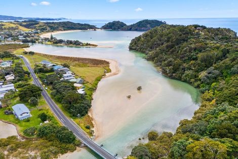 Photo of property in 870 Matapouri Road, Matapouri, Whangarei, 0173