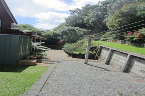 Photo of property in 99 Woodman Drive, Tawa, Wellington, 5028