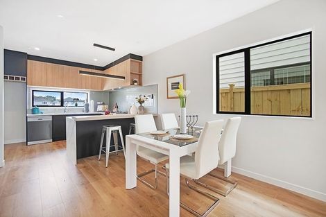 Photo of property in 6 Laquinta Place, Flat Bush, Auckland, 2019