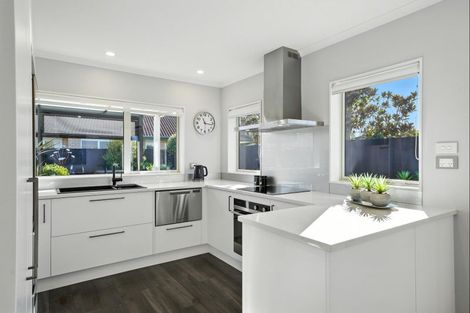 Photo of property in 30 Rowse Street, Rangiora, 7400