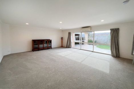 Photo of property in 12 Dan Tori Place, Orewa, 0931