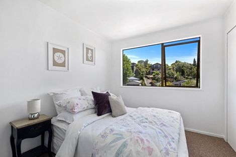 Photo of property in 93 Oaktree Avenue, Browns Bay, Auckland, 0630