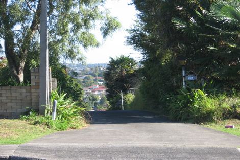 Photo of property in 114 Pupuke Road, Hillcrest, Auckland, 0627