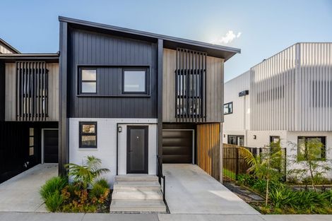 Photo of property in 10 Kaaramuramu Lane, Mangere Bridge, Auckland, 2022