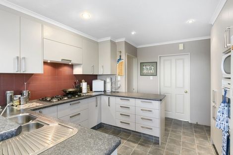 Photo of property in 17 Palmer Place, Taieri Beach, Taieri Mouth, 9091