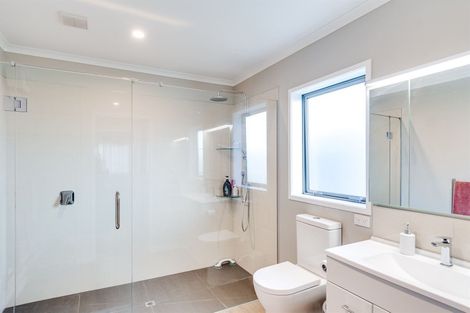 Photo of property in 2 Benmore Place, Poraiti, Napier, 4112