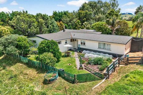 Photo of property in 218 State Highway 12, Brynderwyn, Maungaturoto, 0587