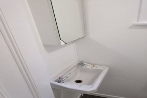 Photo of property in 13 Mortimer Terrace, Aro Valley, Wellington, 6021