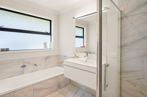 Photo of property in 9 Senecio Way, Papamoa Beach, Papamoa, 3118