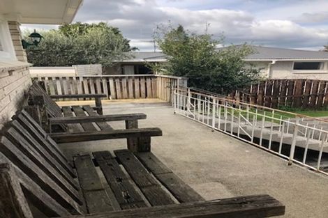 Photo of property in 6 Barrow Place, Te Puke, 3119