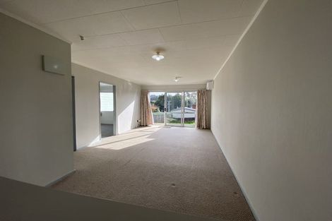 Photo of property in 4 Euclid Street, Vogeltown, New Plymouth, 4310