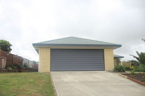 Photo of property in 32 Norm Freeman Drive, Te Puke, 3119