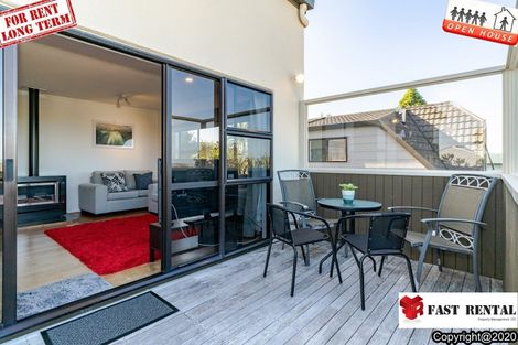 Photo of property in 1/211 Onewa Road, Birkenhead, Auckland, 0626