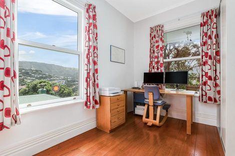 Photo of property in 125 Wadestown Road, Wadestown, Wellington, 6012