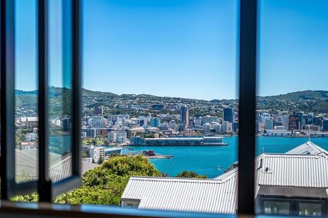 Photo of property in 40b The Crescent, Roseneath, Wellington, 6011