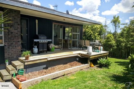Photo of property in 2/38 Kirrie Avenue, Te Atatu South, Auckland, 0610
