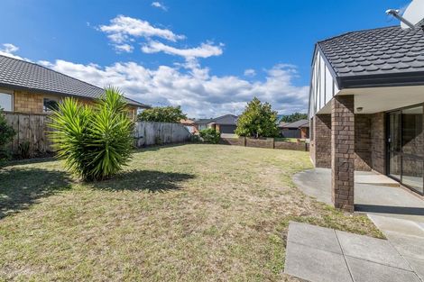 Photo of property in 52 Campion Road, Waikanae Beach, Waikanae, 5036