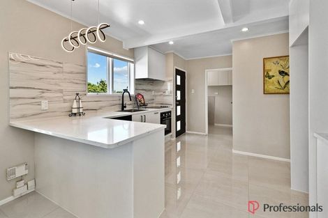 Photo of property in 31 Ilford Crescent, Mangere, Auckland, 2022