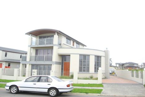 Photo of property in 33 Compass Way, Half Moon Bay, Auckland, 2012