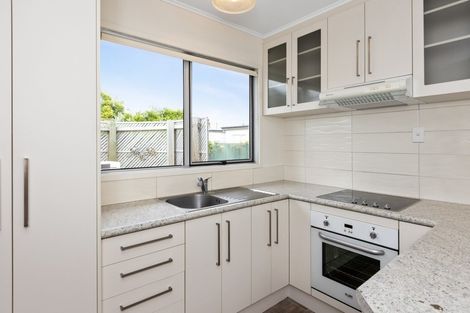 Photo of property in 2/17 Waterhouse Street, Taradale, Napier, 4112