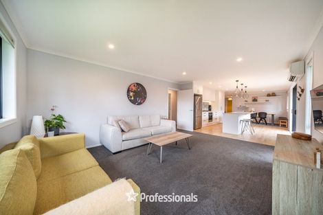 Photo of property in 113 Mawai Hakona Drive, Wallaceville, Upper Hutt, 5018