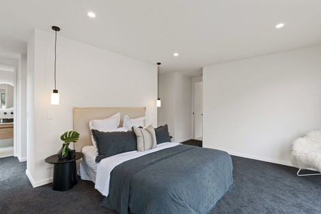 Photo of property in 10 Flowers Lane, Cracroft, Christchurch, 8022