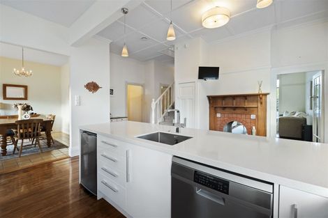 Photo of property in 1/49 Rawene Road, Birkenhead, Auckland, 0626