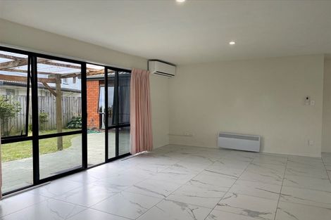 Photo of property in 2/4 Betwin Avenue, Sockburn, Christchurch, 8042