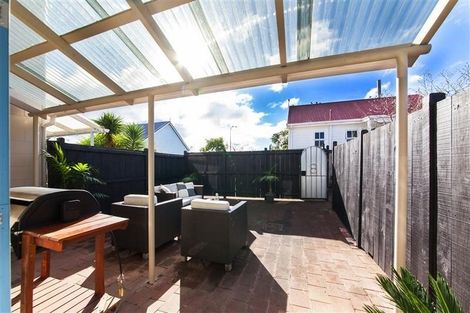 Photo of property in 8/46 West View Road, Westmere, Auckland, 1022